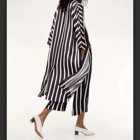 ❗️SOLD❗️Aritzia Wilfred Navy/White Stripes Long Kimono Style Jacket Size XS - Picture 2 of 10